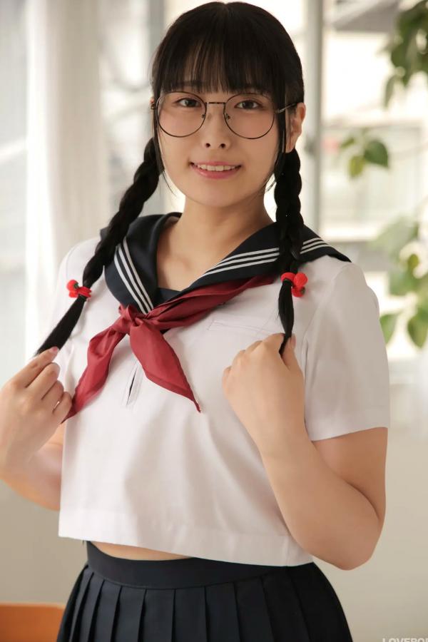   [LOVEPOP] Marina Asakawa 浅川まりな Photoset 02 日系眼镜水手服清纯校服美腿写真第20张图片