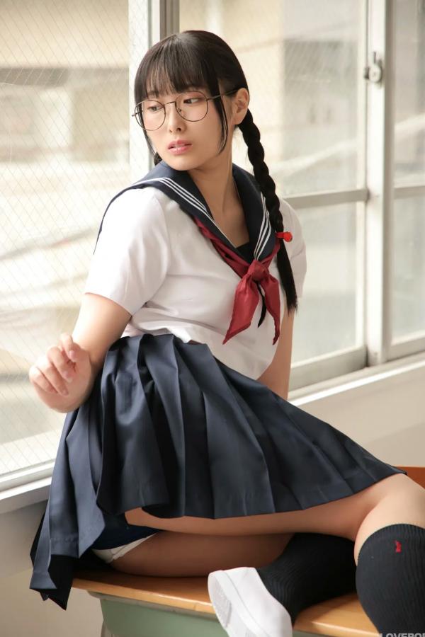   [LOVEPOP] Marina Asakawa 浅川まりな Photoset 02 日系眼镜水手服清纯校服美腿写真第52张图片