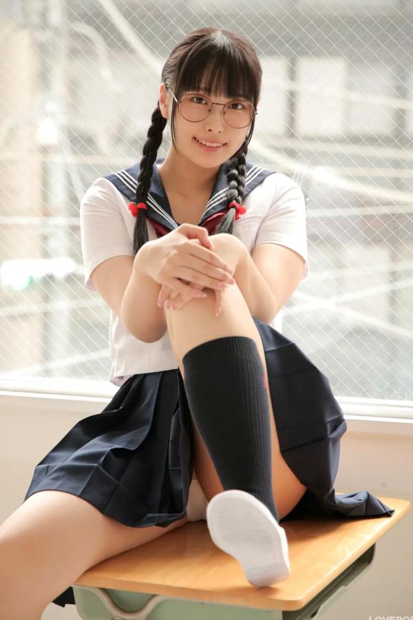   [LOVEPOP] Marina Asakawa 浅川まりな Photoset 02 日系眼镜水手服清纯校服美腿写真第70张图片