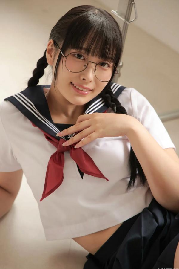   [LOVEPOP] Marina Asakawa 浅川まりな Photoset 02 日系眼镜水手服清纯校服美腿写真第74张图片