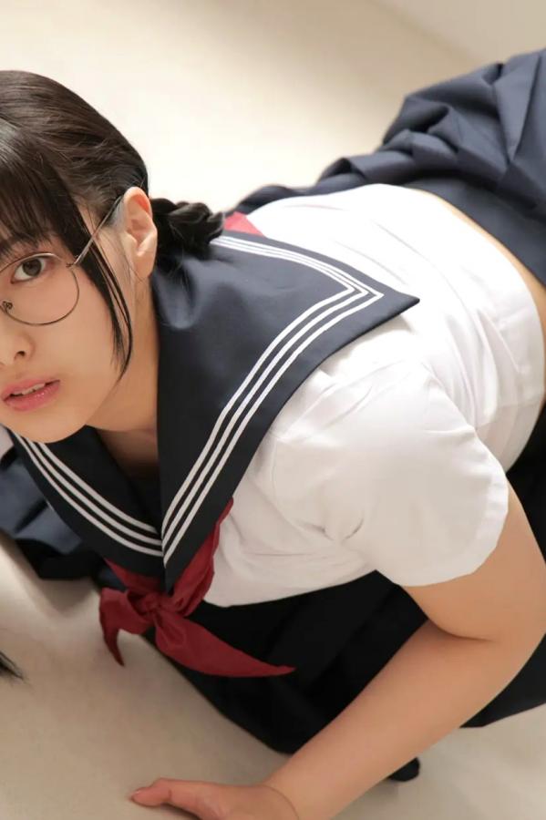   [LOVEPOP] Marina Asakawa 浅川まりな Photoset 02 日系眼镜水手服清纯校服美腿写真第77张图片