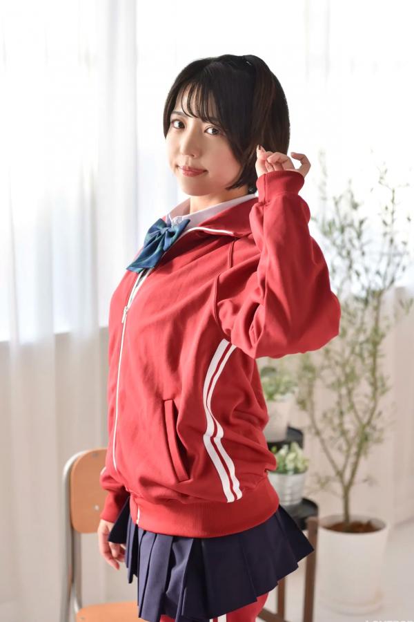   [LOVEPOP] 佐々木萌香 (Moeka Sasaki) Photoset 29 日系运动校服清纯少女写真第10张图片
