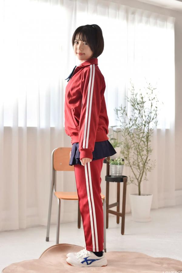   [LOVEPOP] 佐々木萌香 (Moeka Sasaki) Photoset 29 日系运动校服清纯少女写真第11张图片