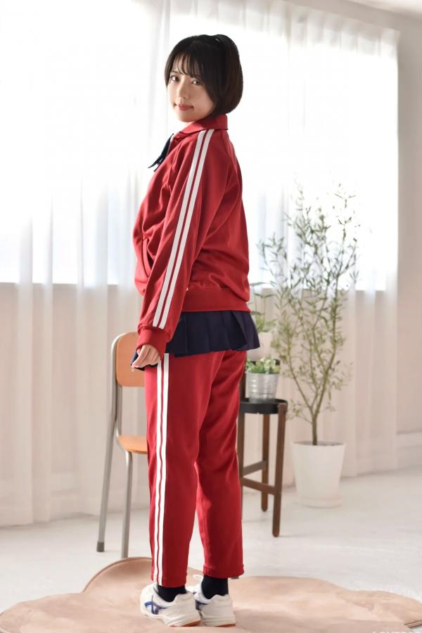   [LOVEPOP] 佐々木萌香 (Moeka Sasaki) Photoset 29 日系运动校服清纯少女写真第12张图片