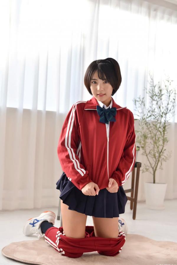   [LOVEPOP] 佐々木萌香 (Moeka Sasaki) Photoset 29 日系运动校服清纯少女写真第33张图片