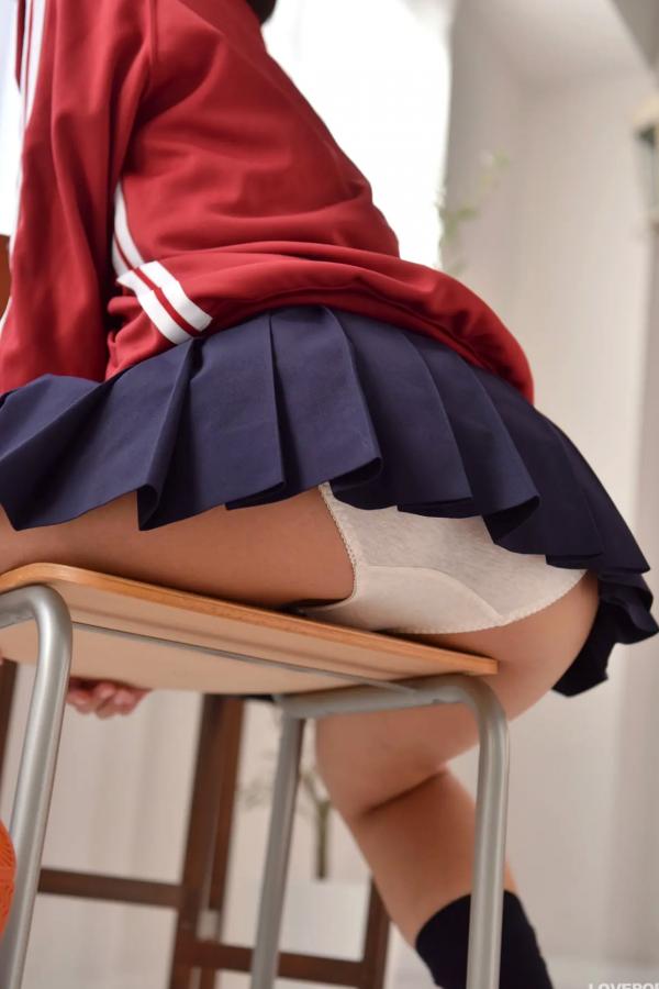   [LOVEPOP] 佐々木萌香 (Moeka Sasaki) Photoset 29 日系运动校服清纯少女写真第64张图片