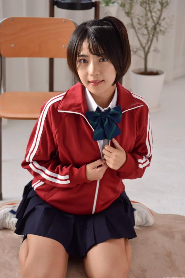   [LOVEPOP] 佐々木萌香 (Moeka Sasaki) Photoset 29 日系运动校服清纯少女写真第69张图片