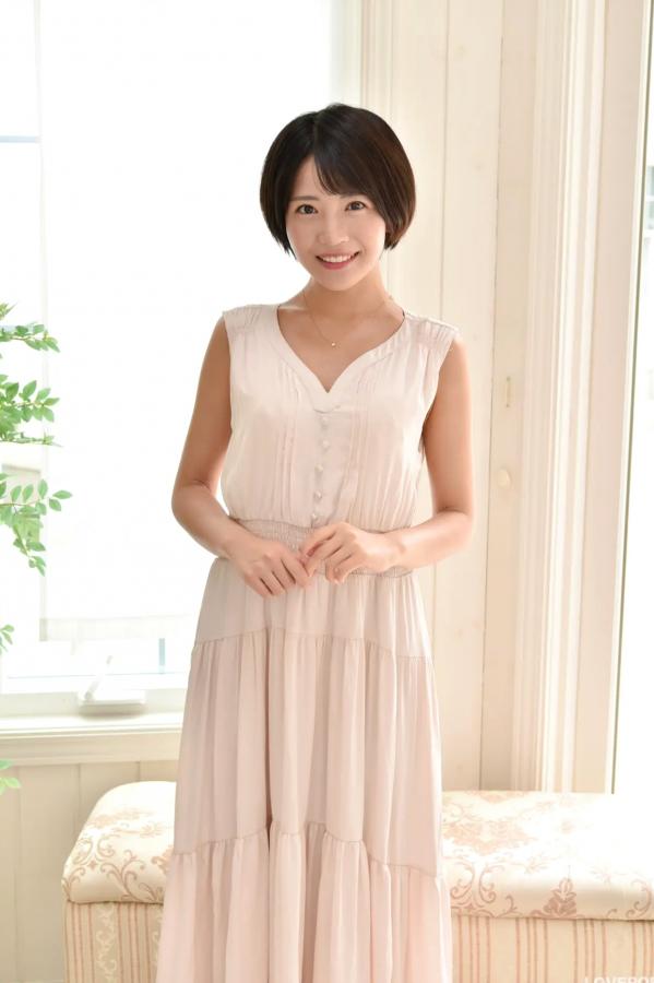    [LOVEPOP] 佐々木萌香 Moeka Sasaki 清纯家居连衣裙写真 Photoset 26第2张图片
