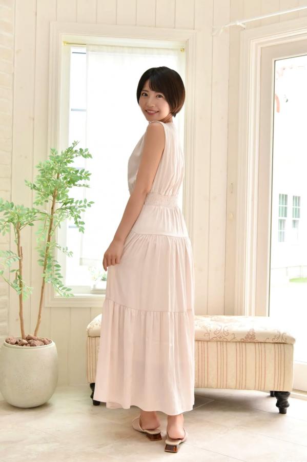    [LOVEPOP] 佐々木萌香 Moeka Sasaki 清纯家居连衣裙写真 Photoset 26第10张图片