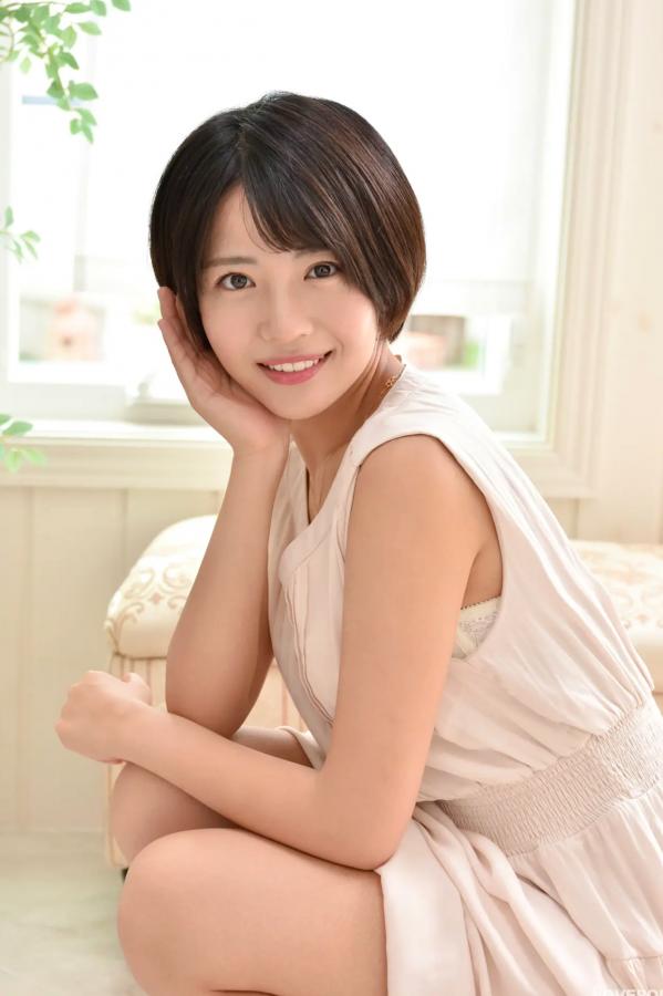    [LOVEPOP] 佐々木萌香 Moeka Sasaki 清纯家居连衣裙写真 Photoset 26第24张图片