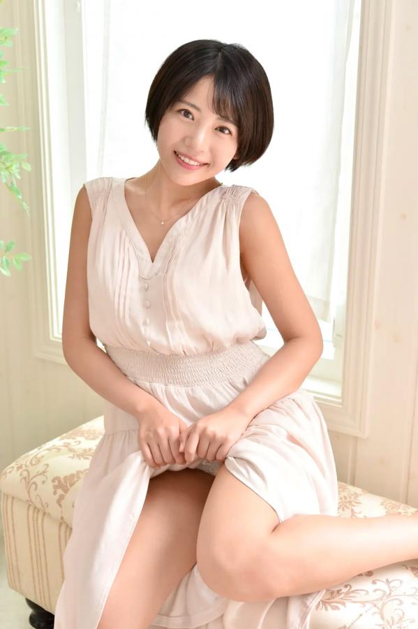    [LOVEPOP] 佐々木萌香 Moeka Sasaki 清纯家居连衣裙写真 Photoset 26第39张图片