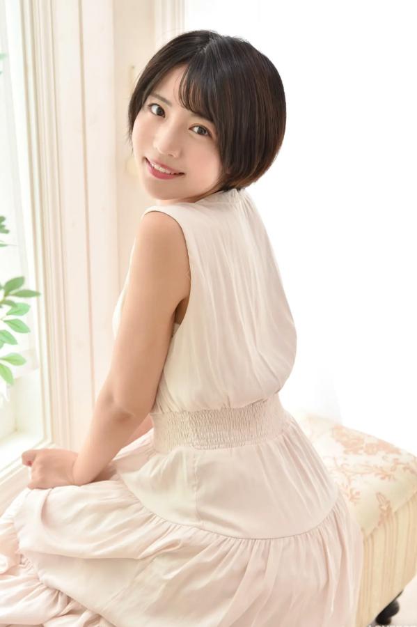    [LOVEPOP] 佐々木萌香 Moeka Sasaki 清纯家居连衣裙写真 Photoset 26第51张图片