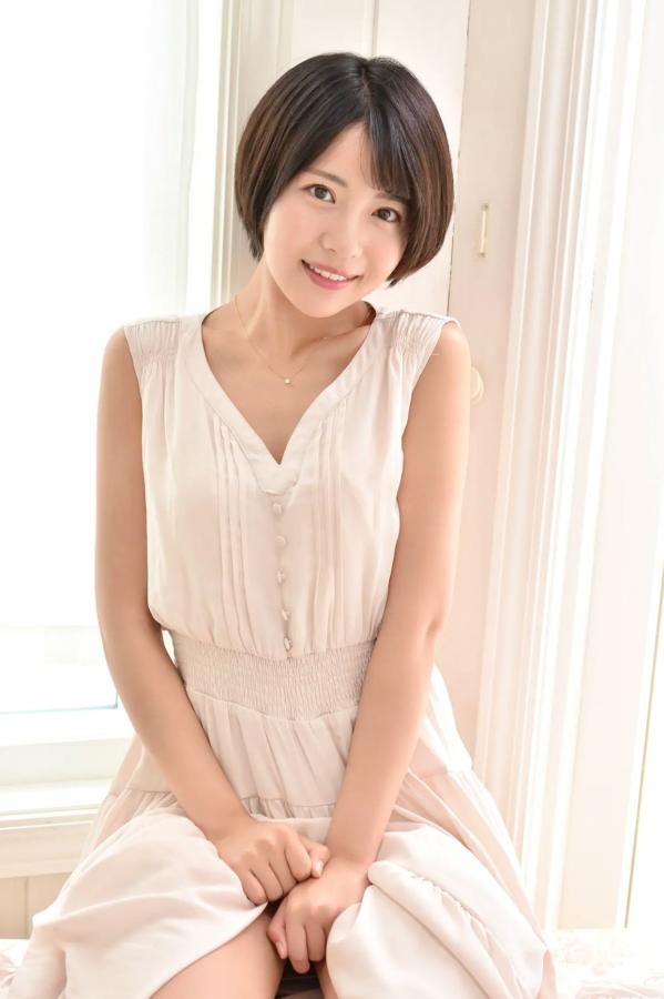    [LOVEPOP] 佐々木萌香 Moeka Sasaki 清纯家居连衣裙写真 Photoset 26第71张图片