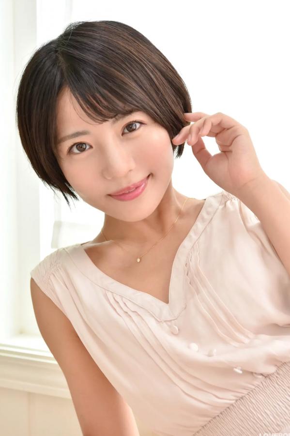    [LOVEPOP] 佐々木萌香 Moeka Sasaki 清纯家居连衣裙写真 Photoset 26第78张图片