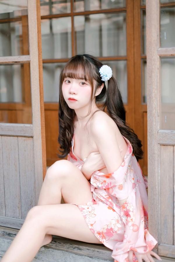   可可小白兔 夏日浴衣 纯欲粉嫩少女 日系和服私房写真第28张图片