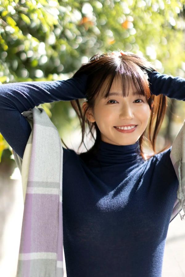   志田音々 - 泳池性感吊带与居家私房写真《大人びたキミが眩しくて》第7张图片