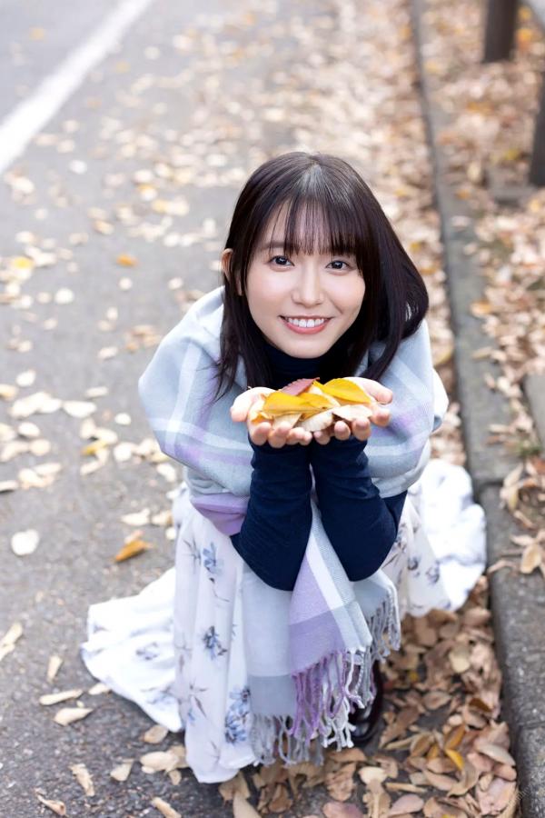   志田音々 - 泳池性感吊带与居家私房写真《大人びたキミが眩しくて》第9张图片
