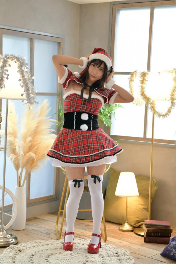 市原薫  [LOVEPOP] Kaoru Ichihara 市原薫 Photoset 03 圣诞格子裙俏皮可爱角色扮演第8张图片