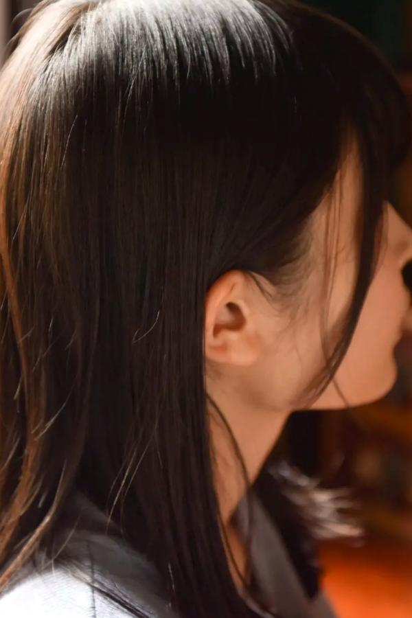   [LOVEPOP] Shione Mizuna 水那しおね Photoset 06 优雅针织裙 窗边清纯气质写真第6张图片