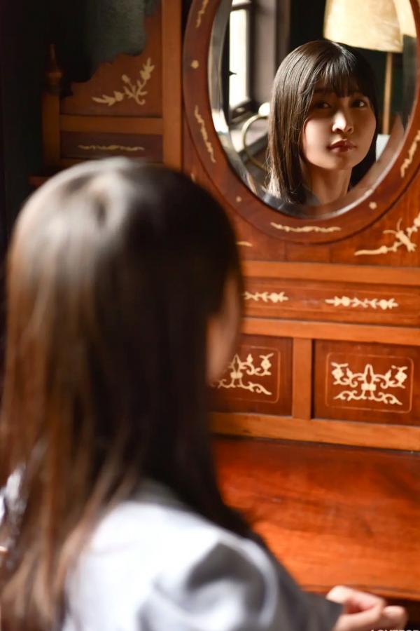   [LOVEPOP] Shione Mizuna 水那しおね Photoset 06 优雅针织裙 窗边清纯气质写真第8张图片