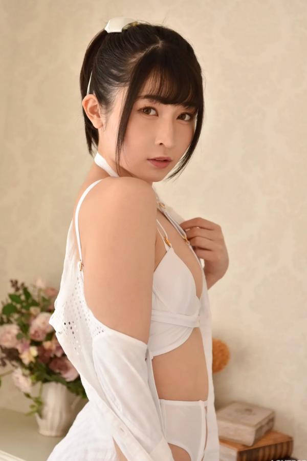   [LOVEPOP] Shione Mizuna 水那しおね Photoset 01 日本纯欲女神白色内衣私房照第62张图片
