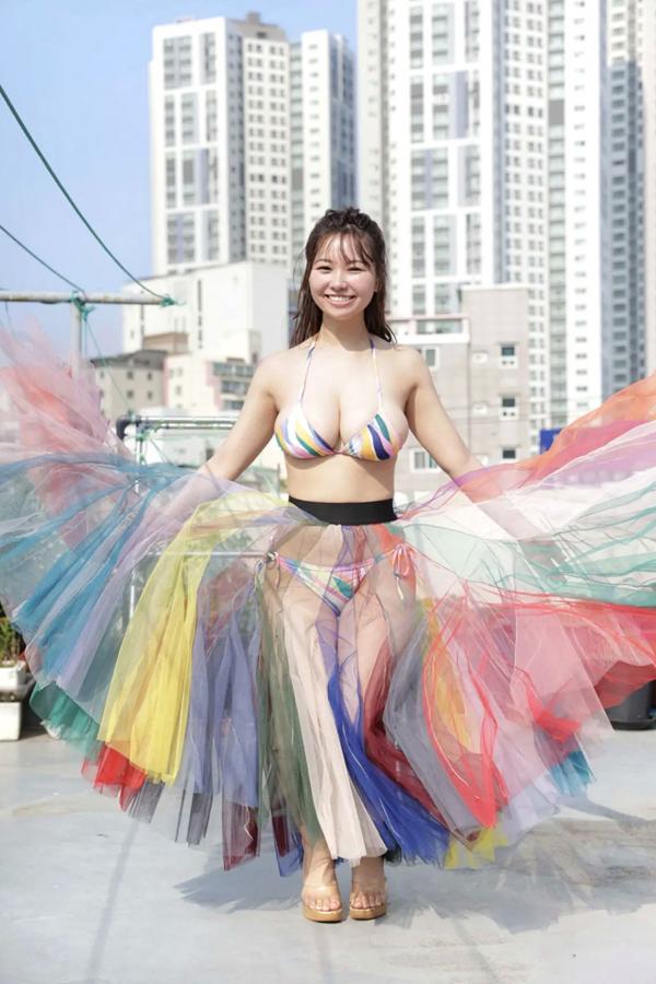    本郷柚巴 - NEW ME 阳光沙滩黄色比基尼性感海边写真第68张图片