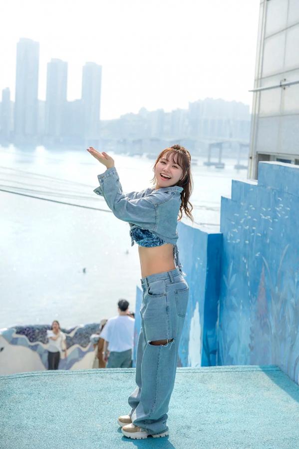    本郷柚巴 - NEW ME 阳光沙滩黄色比基尼性感海边写真第110张图片