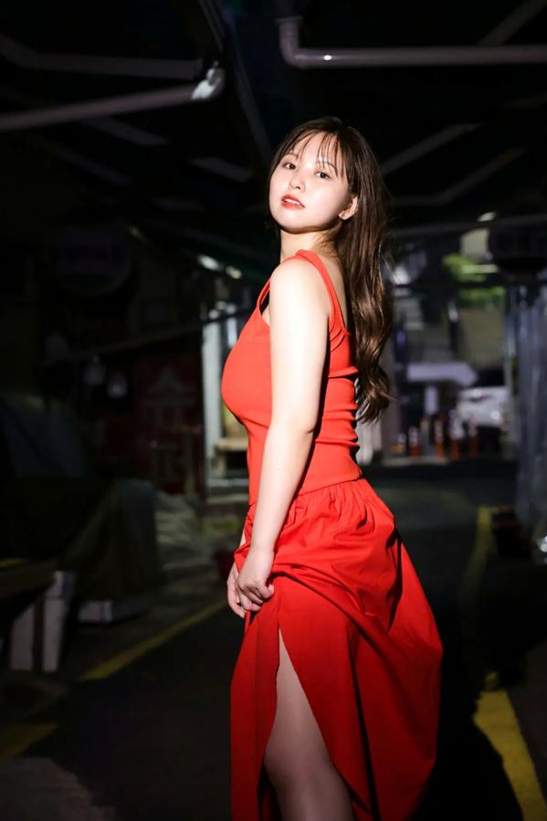    本郷柚巴 - NEW ME 阳光沙滩黄色比基尼性感海边写真第139张图片