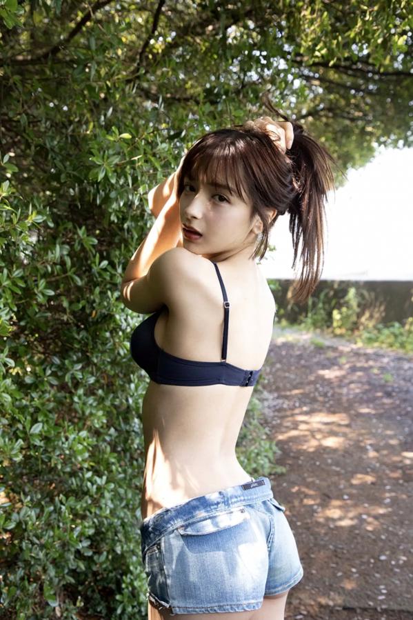   エリマリ姉妹 - 追い越していいよ、私はここにいるから。日本姐妹花泳池比基尼性感写真第86张图片