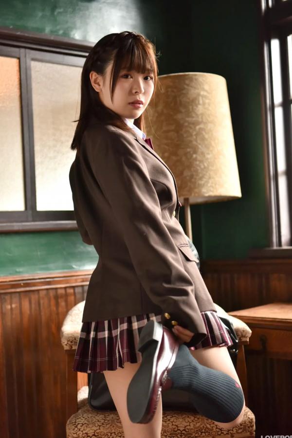   [LOVEPOP] Kanon Kisara 木更かのん Photoset 03 日系校服制服美腿性感写真第14张图片