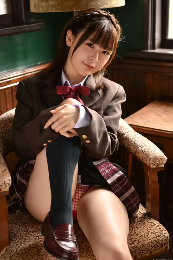   [LOVEPOP] Kanon Kisara 木更かのん Photoset 03 日系校服制服美腿性感写真第43张图片