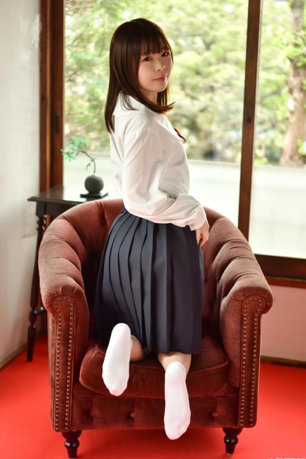    [LOVEPOP] Kanon Kisara 木更かのん Photoset 01 日系清纯校服制服室内写真第24张图片
