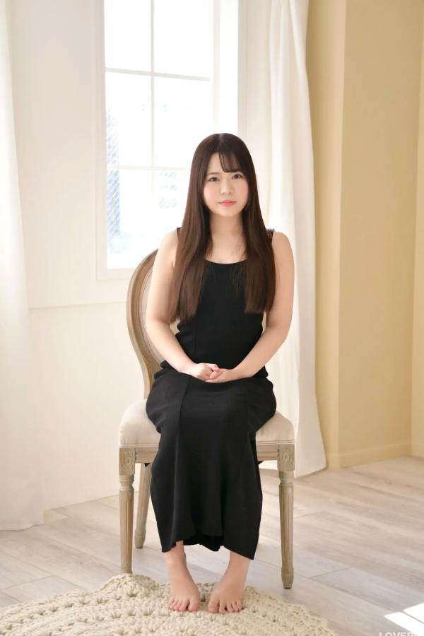   [LOVEPOP] Momoha Mizuse 水瀬百々羽 Photoset 05 黑色连衣长裙家居清新治愈写真第1张图片