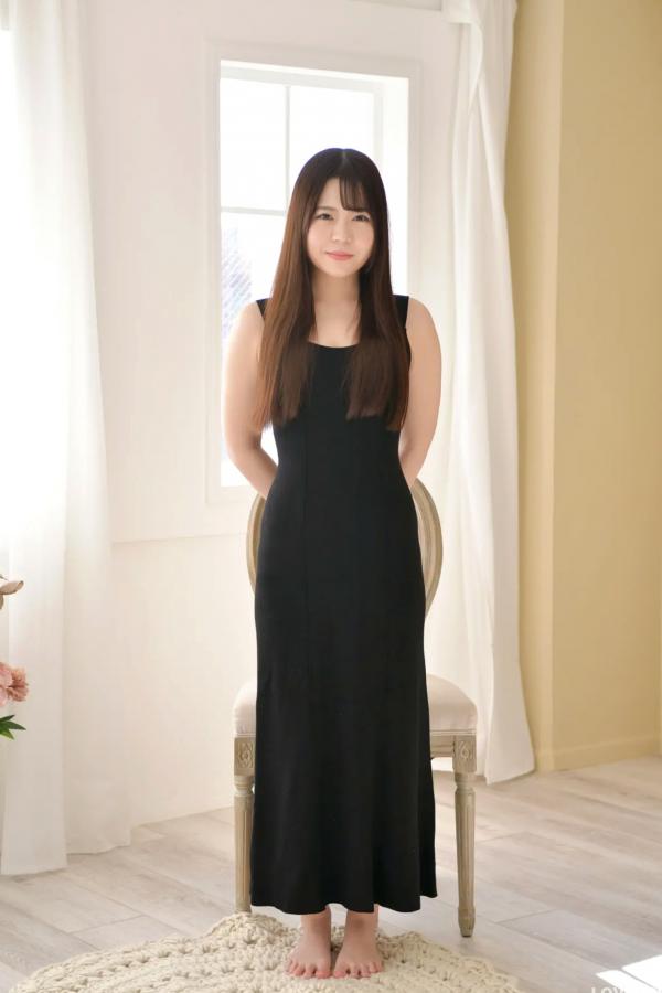   [LOVEPOP] Momoha Mizuse 水瀬百々羽 Photoset 05 黑色连衣长裙家居清新治愈写真第7张图片