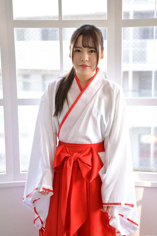    [LOVEPOP] Momoha Mizuse 水瀬百々羽 巫女服角色扮演性感私房写真 Photoset 01第2张图片