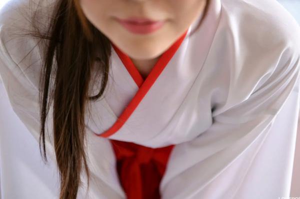    [LOVEPOP] Momoha Mizuse 水瀬百々羽 巫女服角色扮演性感私房写真 Photoset 01第12张图片