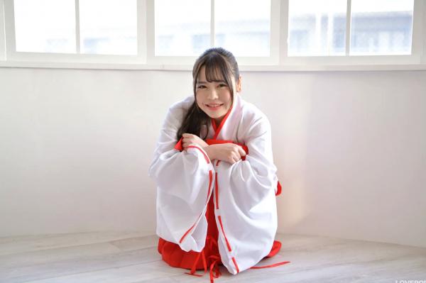    [LOVEPOP] Momoha Mizuse 水瀬百々羽 巫女服角色扮演性感私房写真 Photoset 01第13张图片