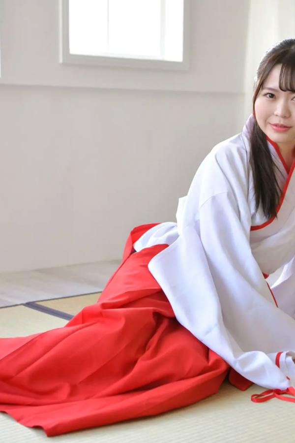    [LOVEPOP] Momoha Mizuse 水瀬百々羽 巫女服角色扮演性感私房写真 Photoset 01第25张图片