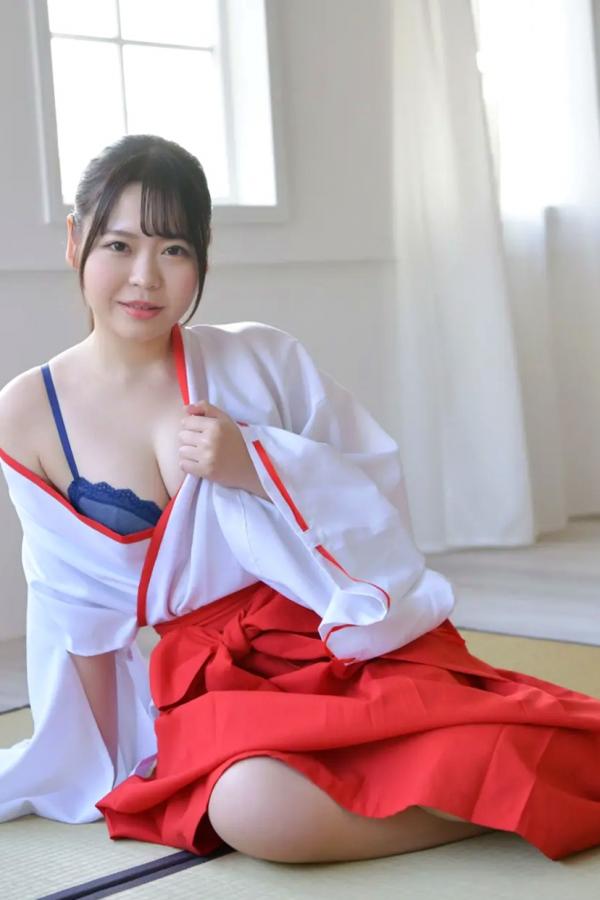    [LOVEPOP] Momoha Mizuse 水瀬百々羽 巫女服角色扮演性感私房写真 Photoset 01第88张图片