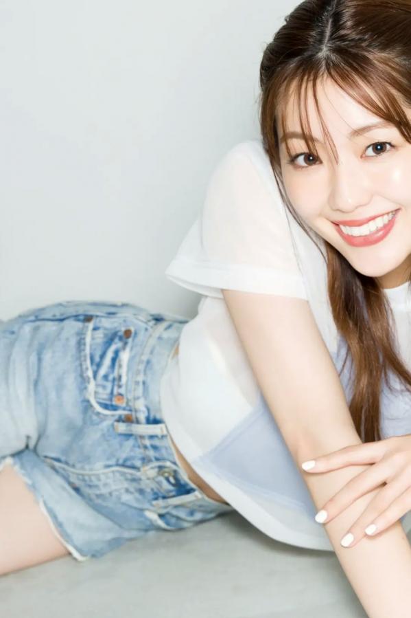    中村里帆《Attention, please》黑色露背长裙优雅写真 清新清纯气质女神第16张图片