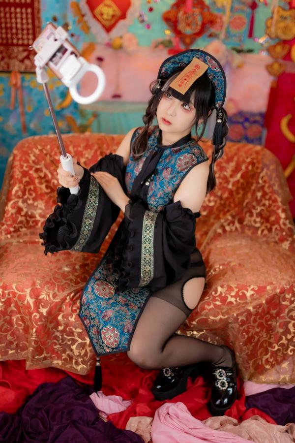    Ai Takanashi 高梨あい - Nothing Colored第1张图片