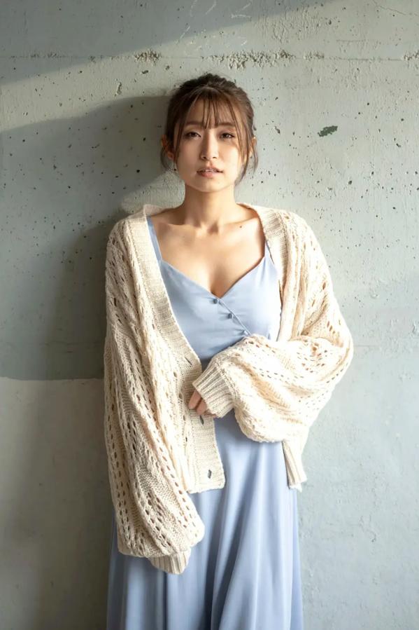    益田恵里菜《relax》居家性感内衣与海边沙滩写真第2张图片