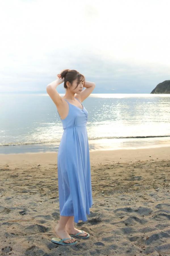    益田恵里菜《relax》居家性感内衣与海边沙滩写真第11张图片