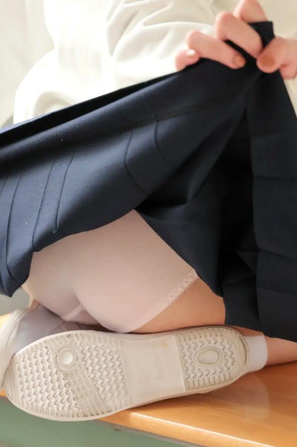    [LOVEPOP] Yui Kohinata 小日向結衣 Photoset 05 日系水手服眼镜妹 清纯校服美腿写真第78张图片