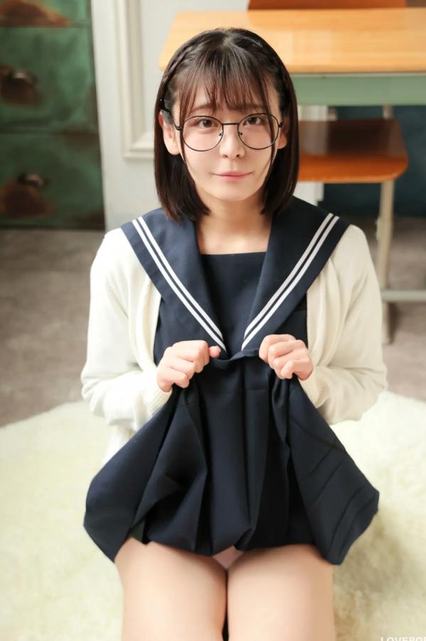    [LOVEPOP] Yui Kohinata 小日向結衣 Photoset 05 日系水手服眼镜妹 清纯校服美腿写真第83张图片