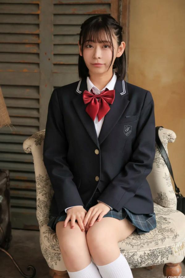   [LOVEPOP] Yui Kohinata 小日向結衣 Photoset 04 日系校服制服清纯美腿写真第2张图片
