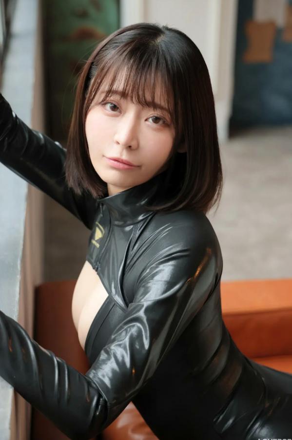  [LOVEPOP] Yui Kohinata 小日向結衣 Photoset 03 黑色紧身皮革皮衣性感私房写真第46张图片
