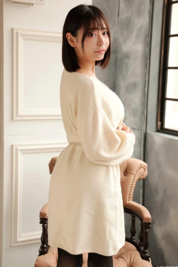   [LOVEPOP] Yui Kohinata 小日向結衣 Photoset 01 暖系毛衣搭配魅惑黑丝美腿私房写真第13张图片