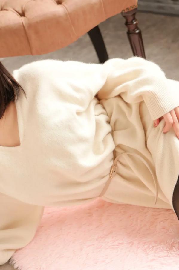   [LOVEPOP] Yui Kohinata 小日向結衣 Photoset 01 暖系毛衣搭配魅惑黑丝美腿私房写真第65张图片