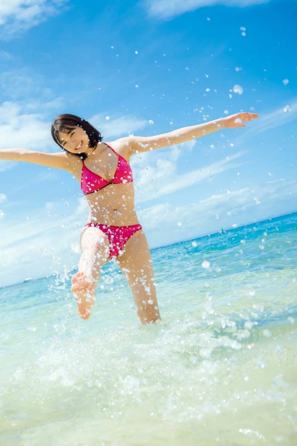   今森茉耶 - Love Begins 恋がはじまる 海边沙滩比基尼与清纯私房写真第43张图片